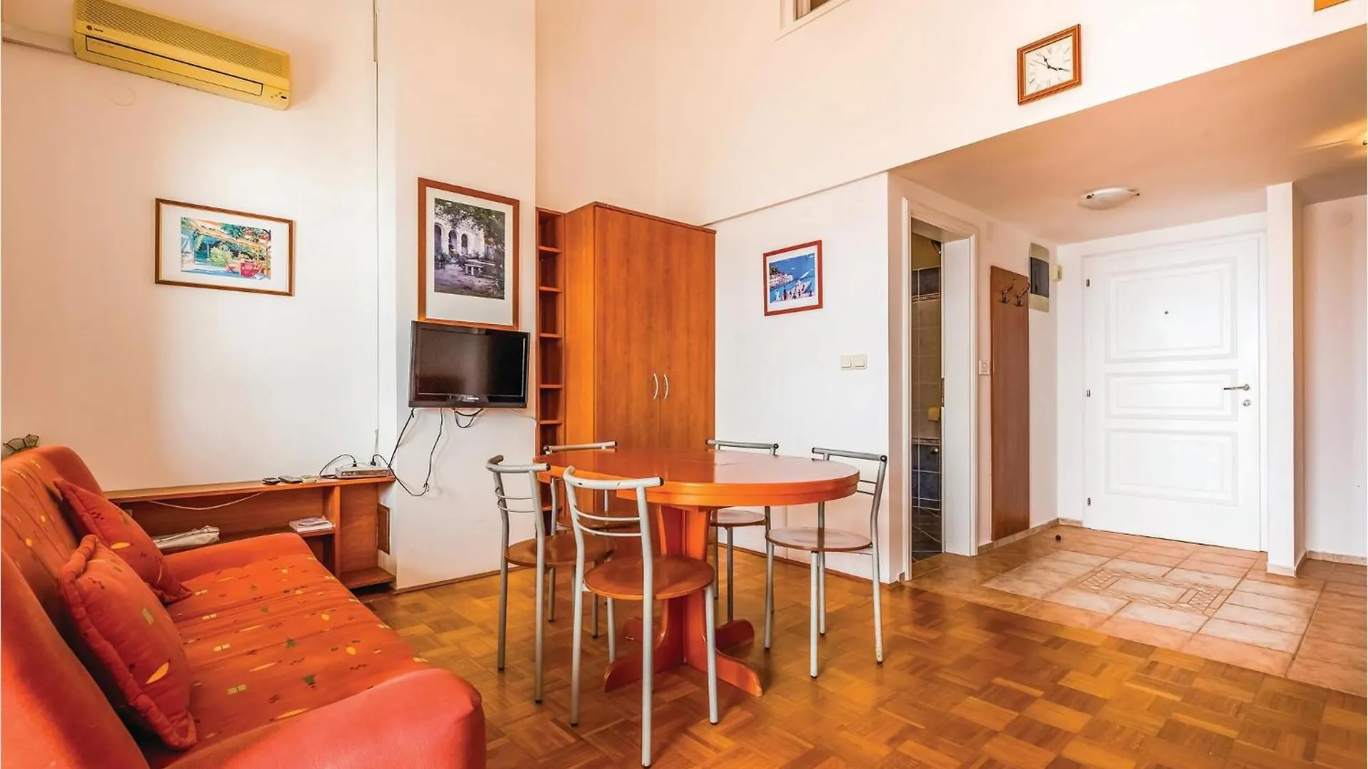 Awesome Apartment In Banjol With House Sea View 0*,