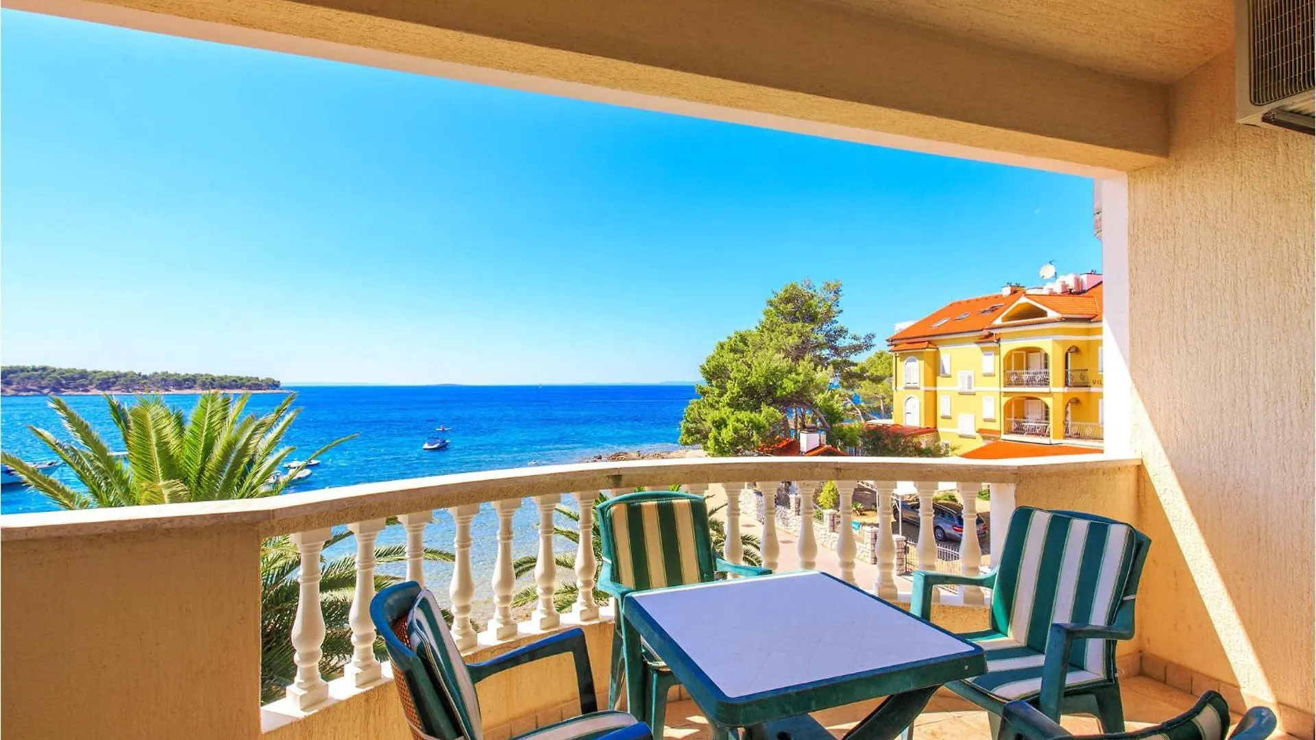 Awesome Apartment In Banjol With House Sea View