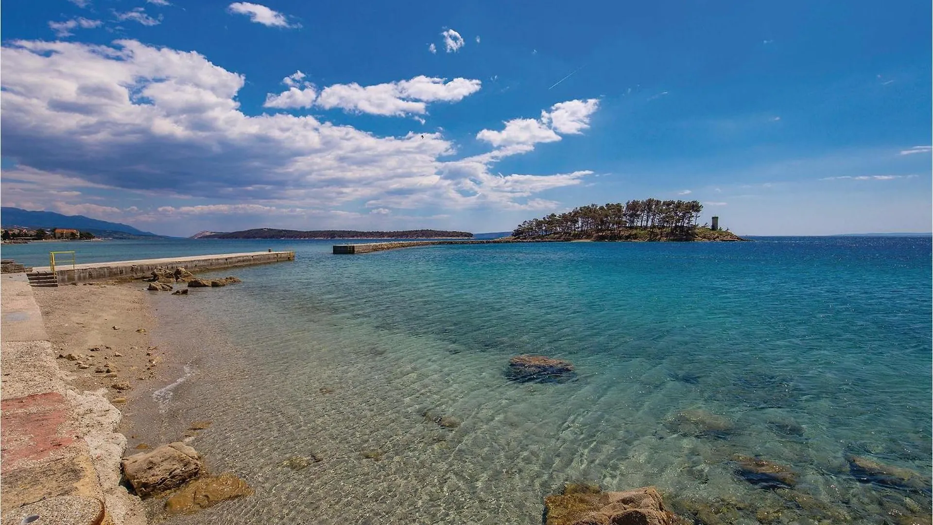 Awesome Apartment In Banjol With House Sea View Κροατία